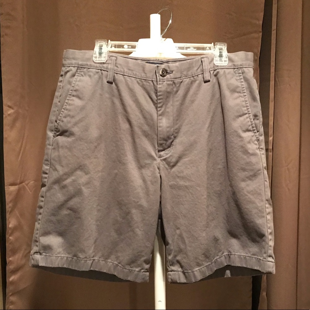 Nautica men’s flat front shorts size 34